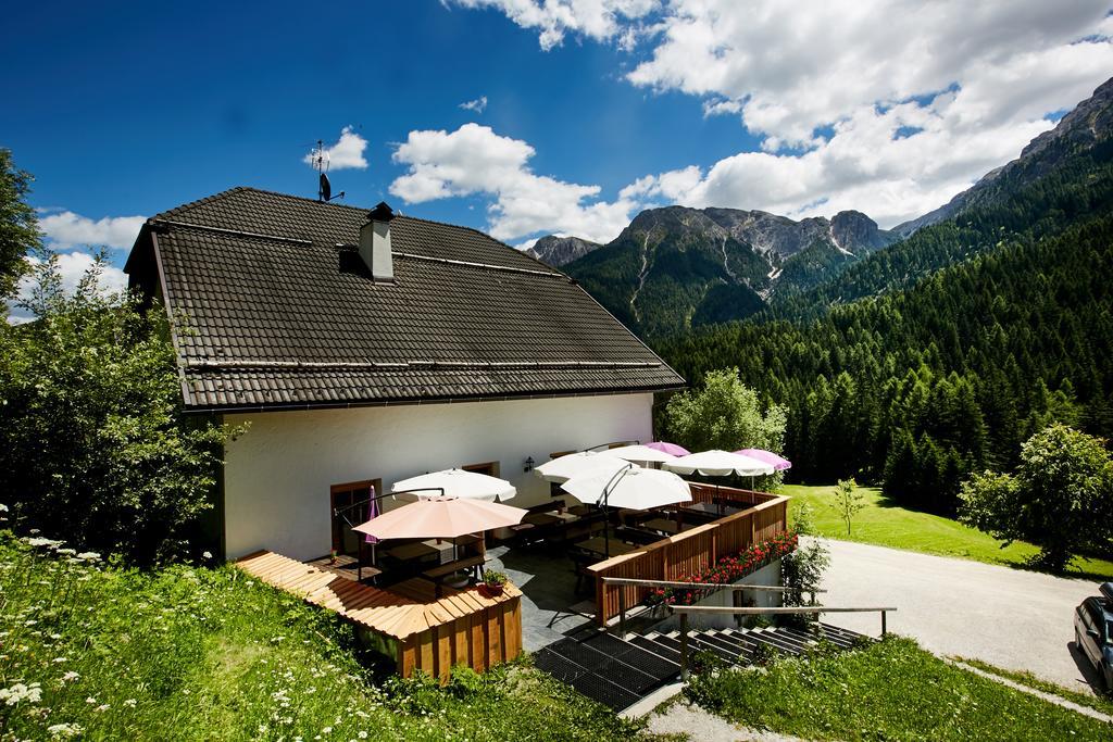 Berggasthof Trattes Hotel Olang Exterior foto